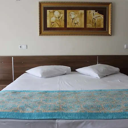Otel Akpinar 2*