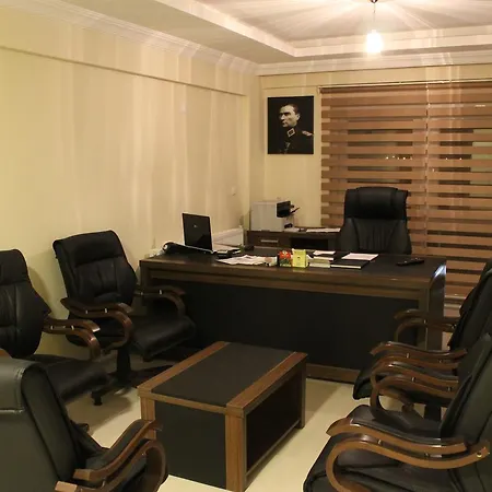 阿克珀纳尔酒店 2*